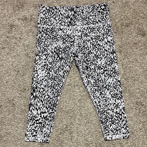 Athleta Black and White Patterned Leggings